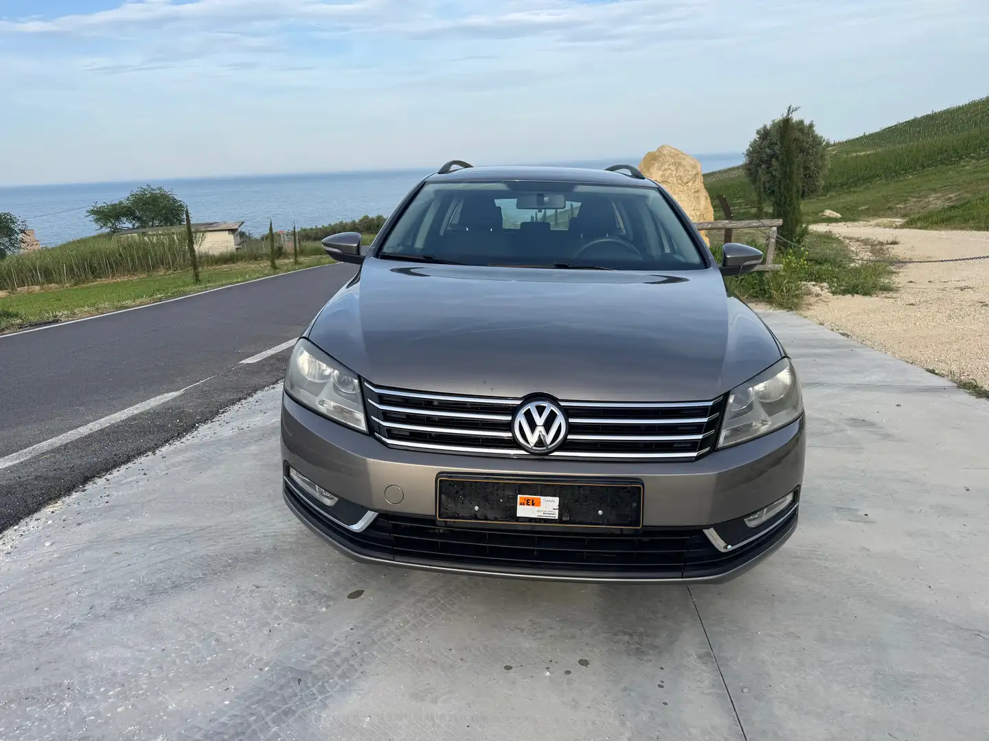 Volkswagen Passat Variant 1.4 TSi Trendline Marrone - 1