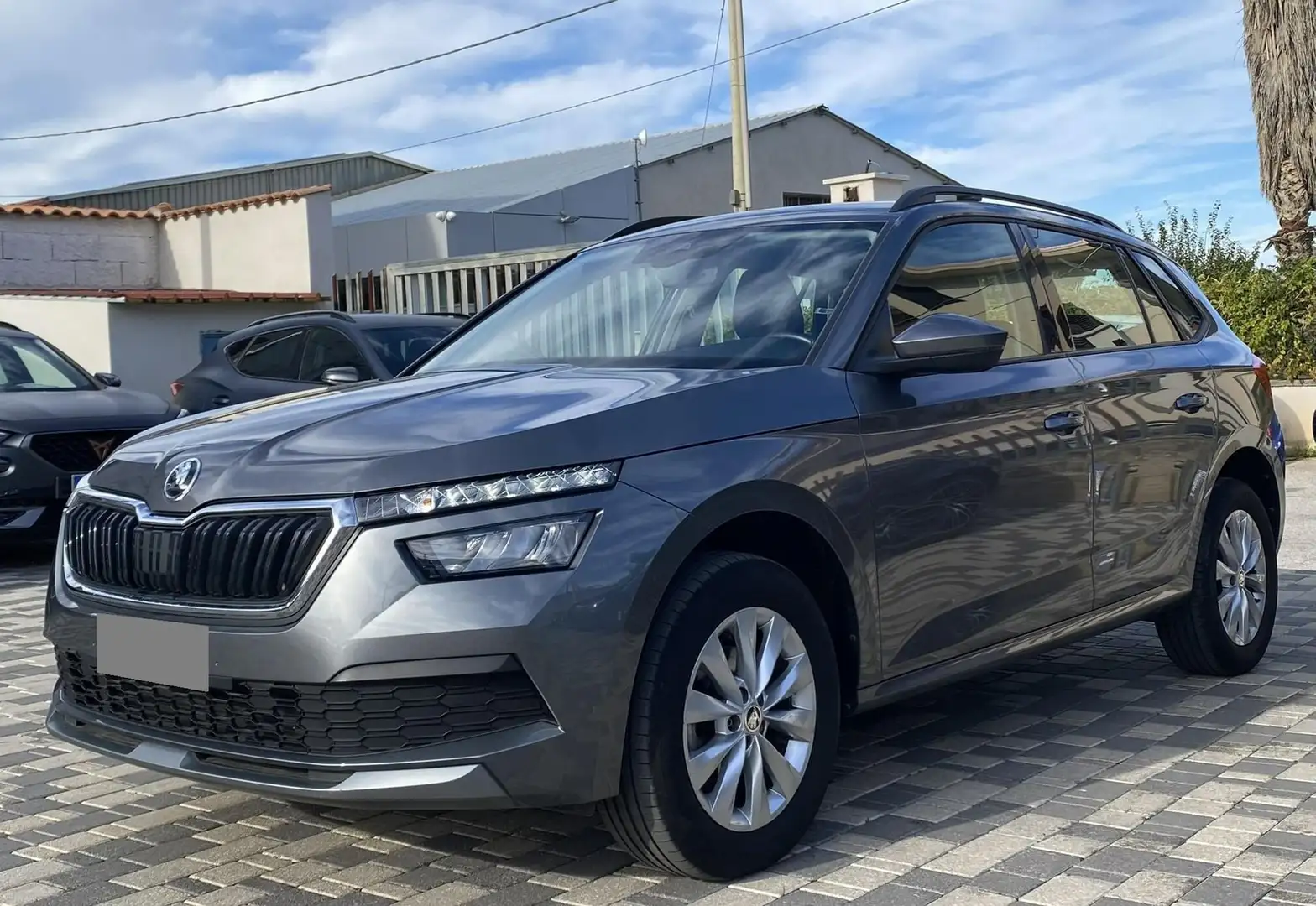 Skoda Kamiq Ambition 1.0 TSI 95CV Grigio - 1