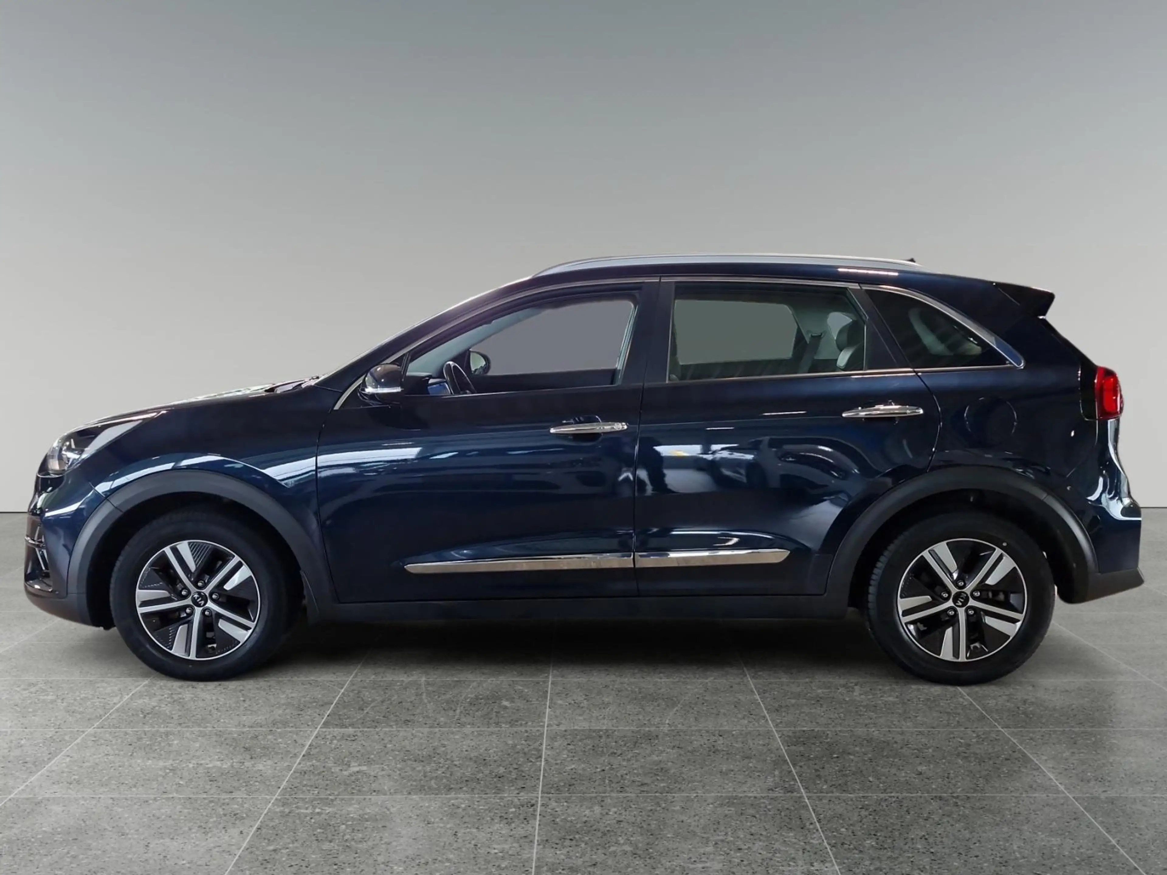 Kia Niro DynamicLine 1.6 GDi Hybrid 141pk | LAGE KM-STAND! — photo 2