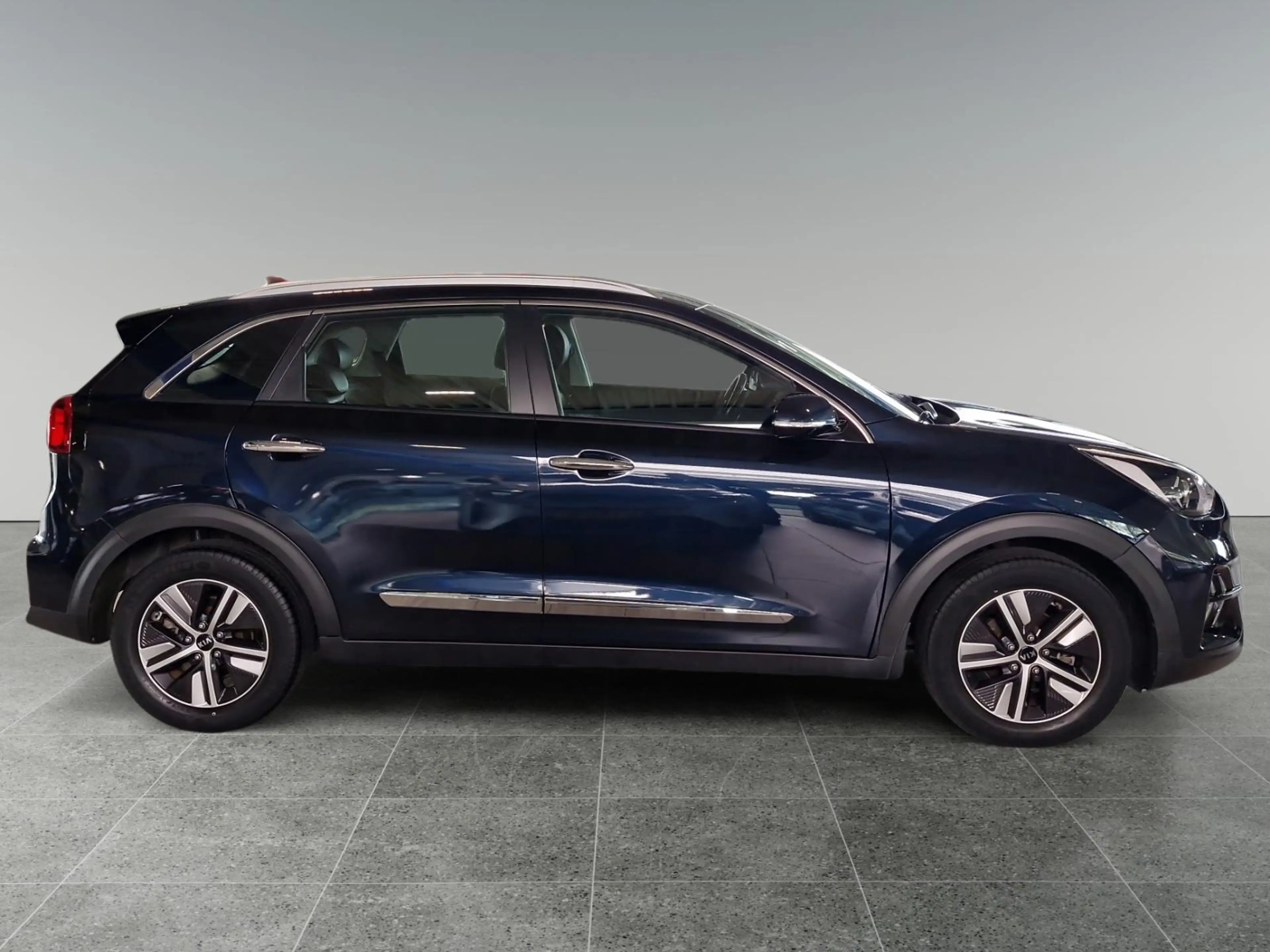 Kia Niro DynamicLine 1.6 GDi Hybrid 141pk | LAGE KM-STAND! — photo 6