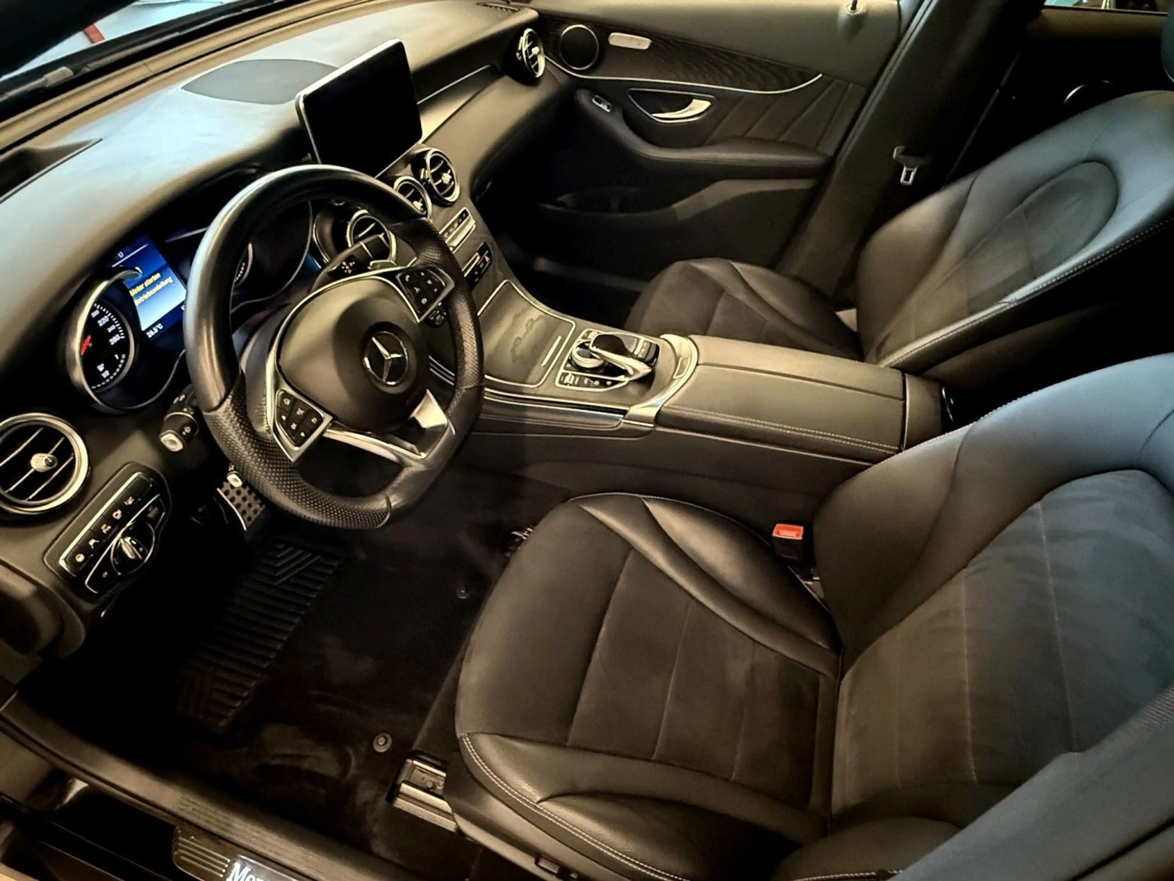 Mercedes-Benz GLC 250 4Matic Excl LED Head Up Klima Navi Sitzh — photo 3