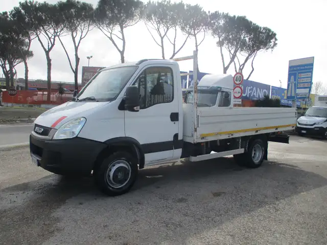 Iveco Daily 60C15 3000 150CV CASSONE FISSO DA 4.30 M PATENTE C