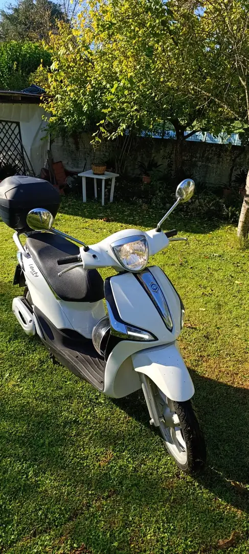 Piaggio Liberty 150 Blanc - 1