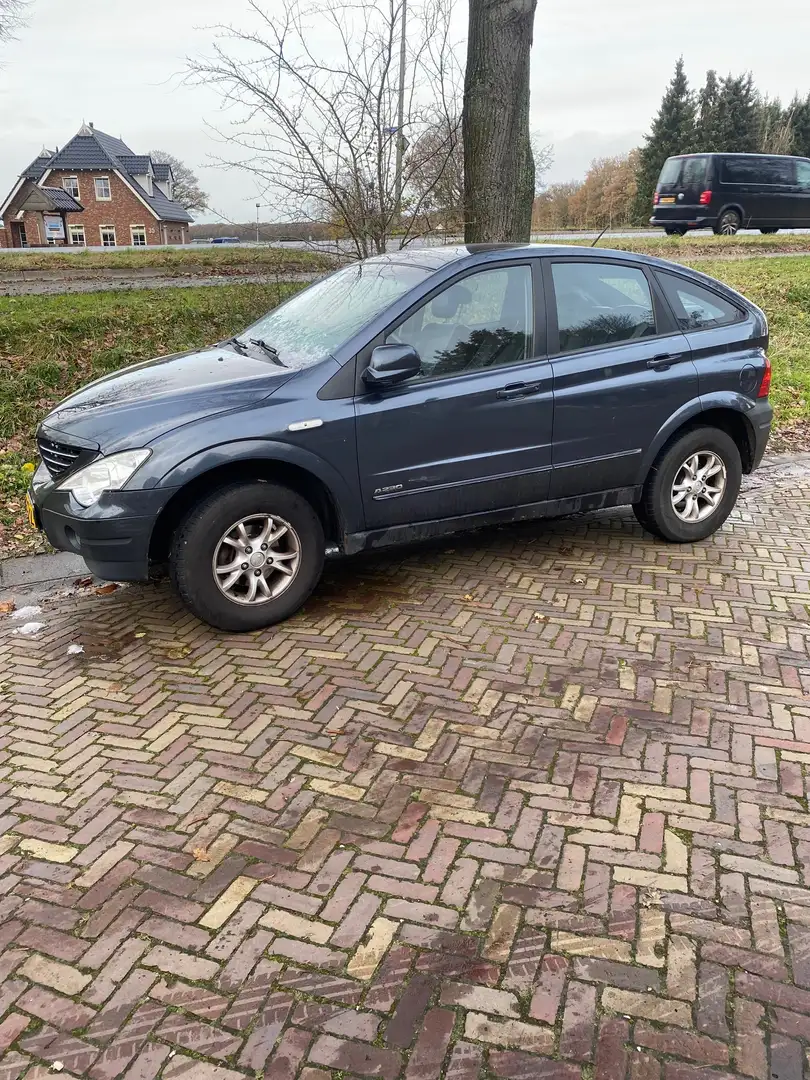 SsangYong Actyon Xdi s 4WD Automatik Grün - 1