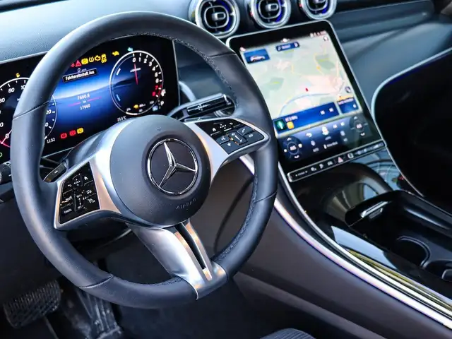 Mercedes-Benz 300 view 16