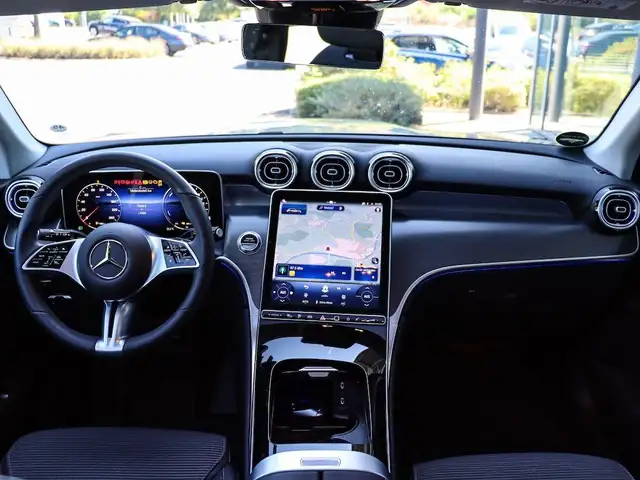 Mercedes-Benz 300 view 18