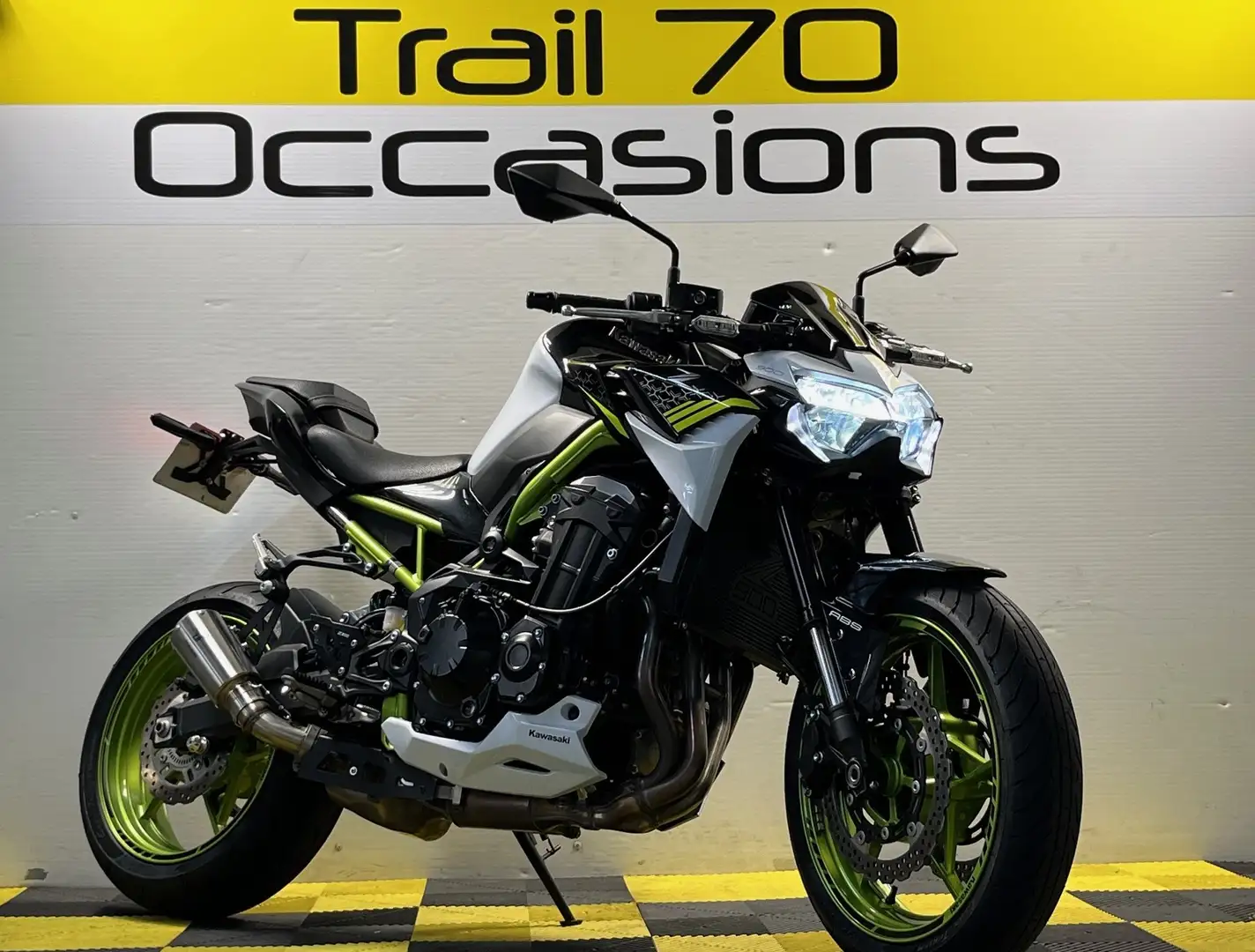 Kawasaki Z 900 Alb - 1