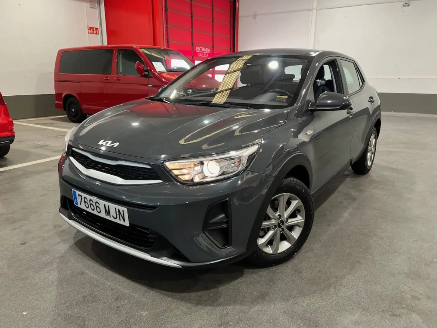 Kia Stonic 1.2 DPi Concept Grau - 1