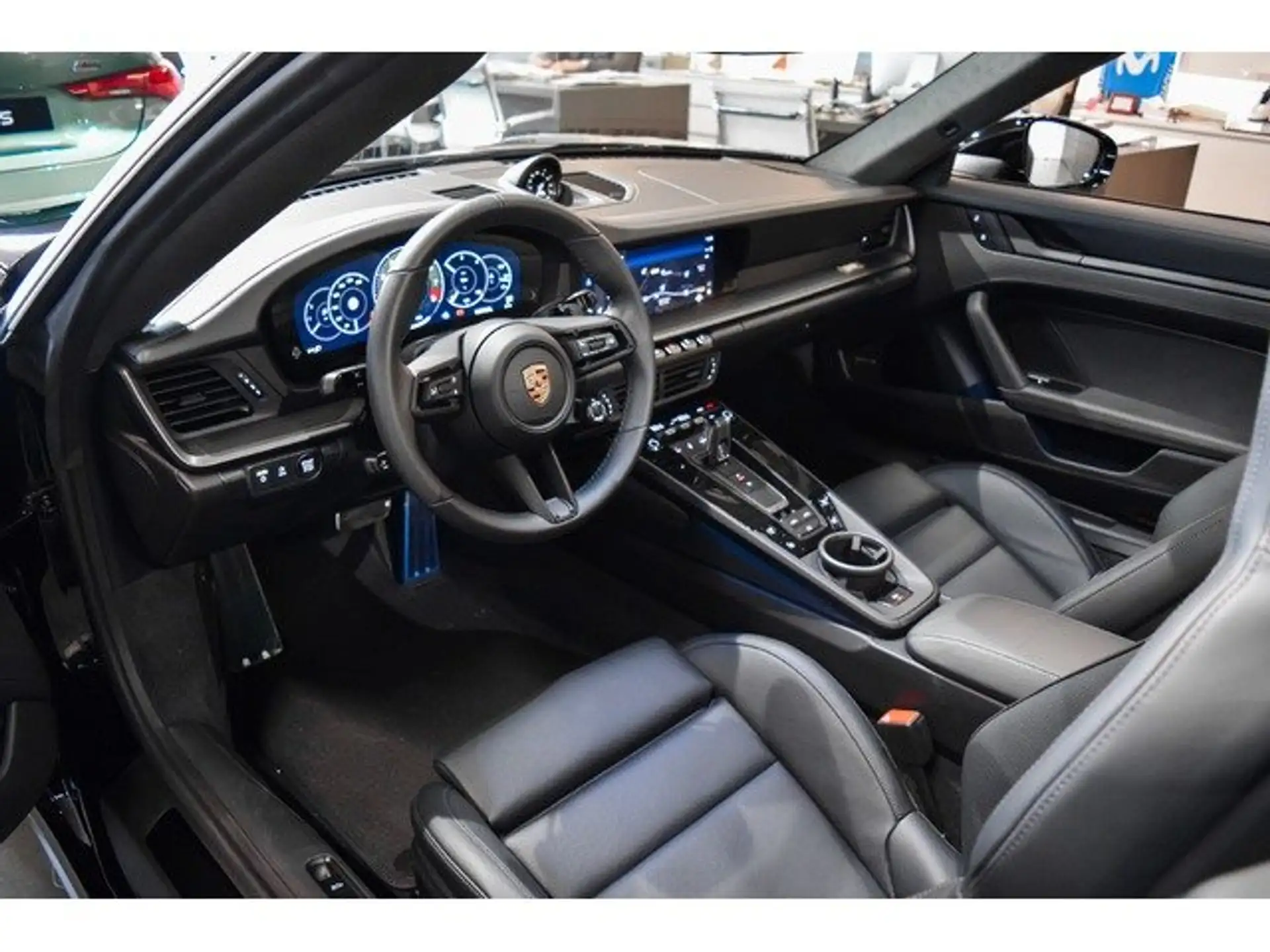 포르쉐 911 Carrera Cabriolet 2026 검정 사진 5