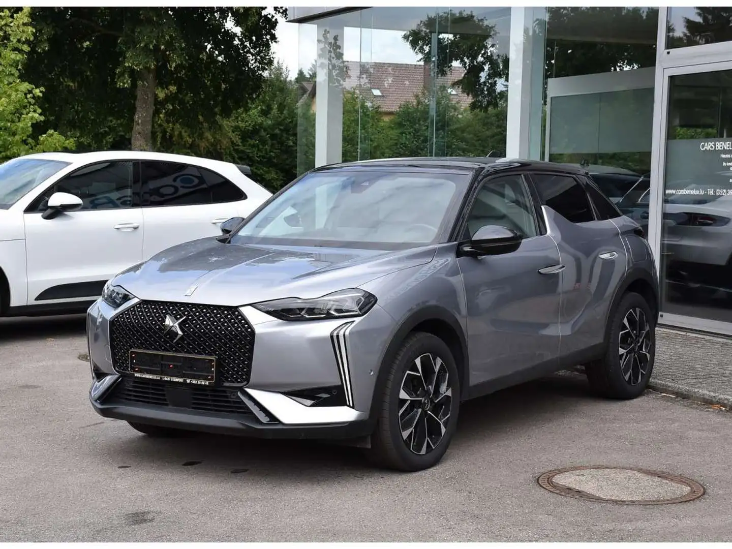 DS Automobiles DS 3 1.2 PureTech EAT8 Rivoli CUIR GPS CAM LANE SIDE Argent - 2