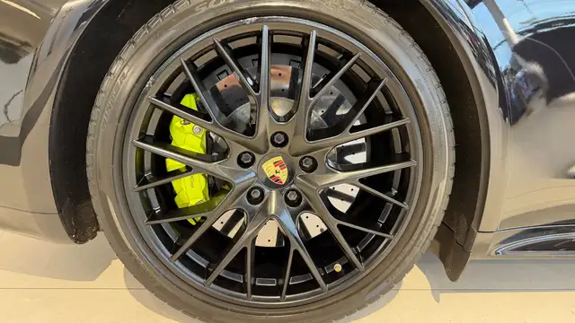 Porsche Panamera Turbo S E-Hybrid PHEV Executive Aut. *VOLL*APPROV Ansicht 19