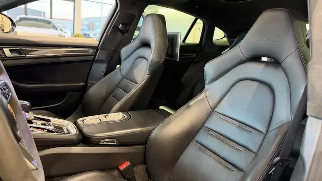 Porsche Panamera Turbo S E-Hybrid PHEV Executive Aut. *VOLL*APPROV Ansicht 32