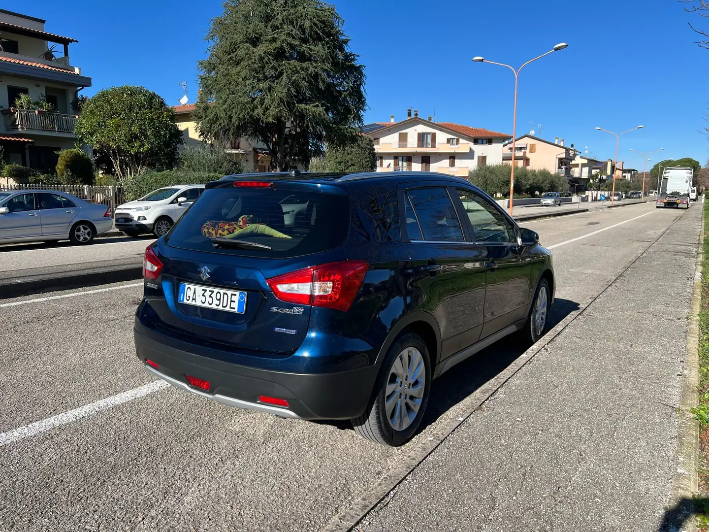 Suzuki SX4 S-Cross 1.4h Cool 2wd Blu/Azzurro - 2