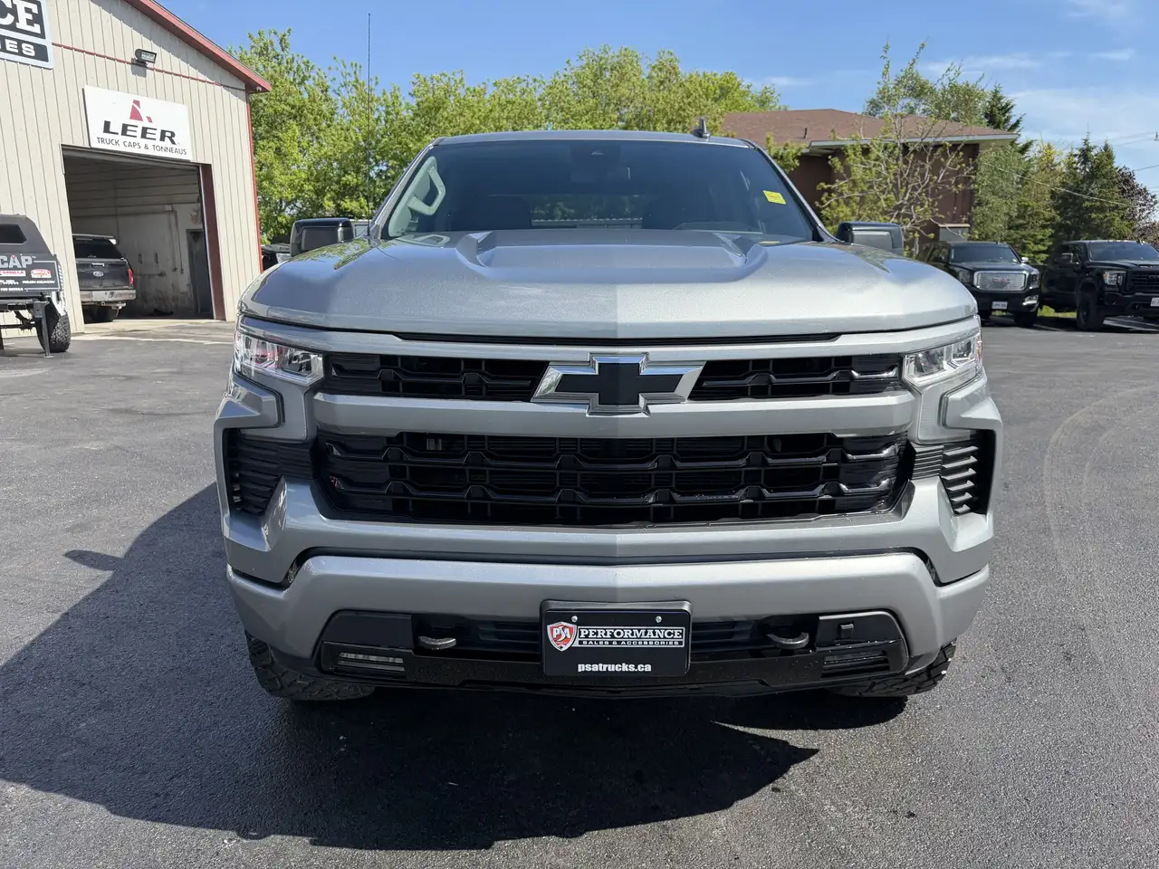 Chevrolet Silverado 1500 снимка Chevrolet Silverado 1500