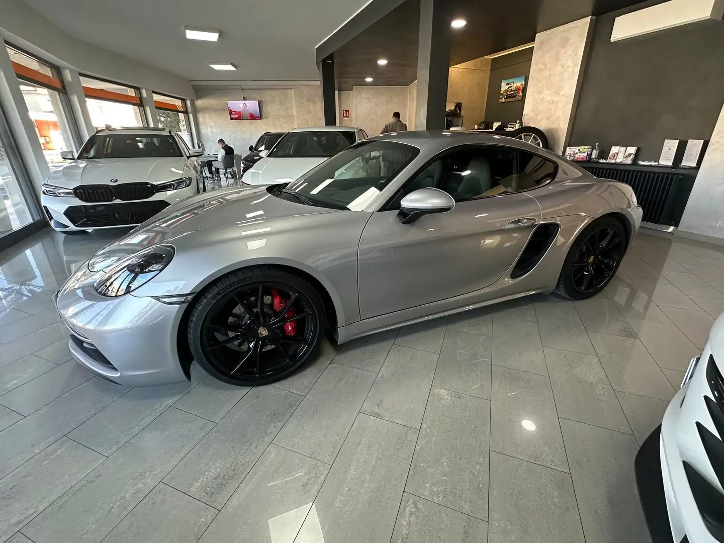 Porsche 718 Cayman 2.5 GTS Style Edition Argento - 2