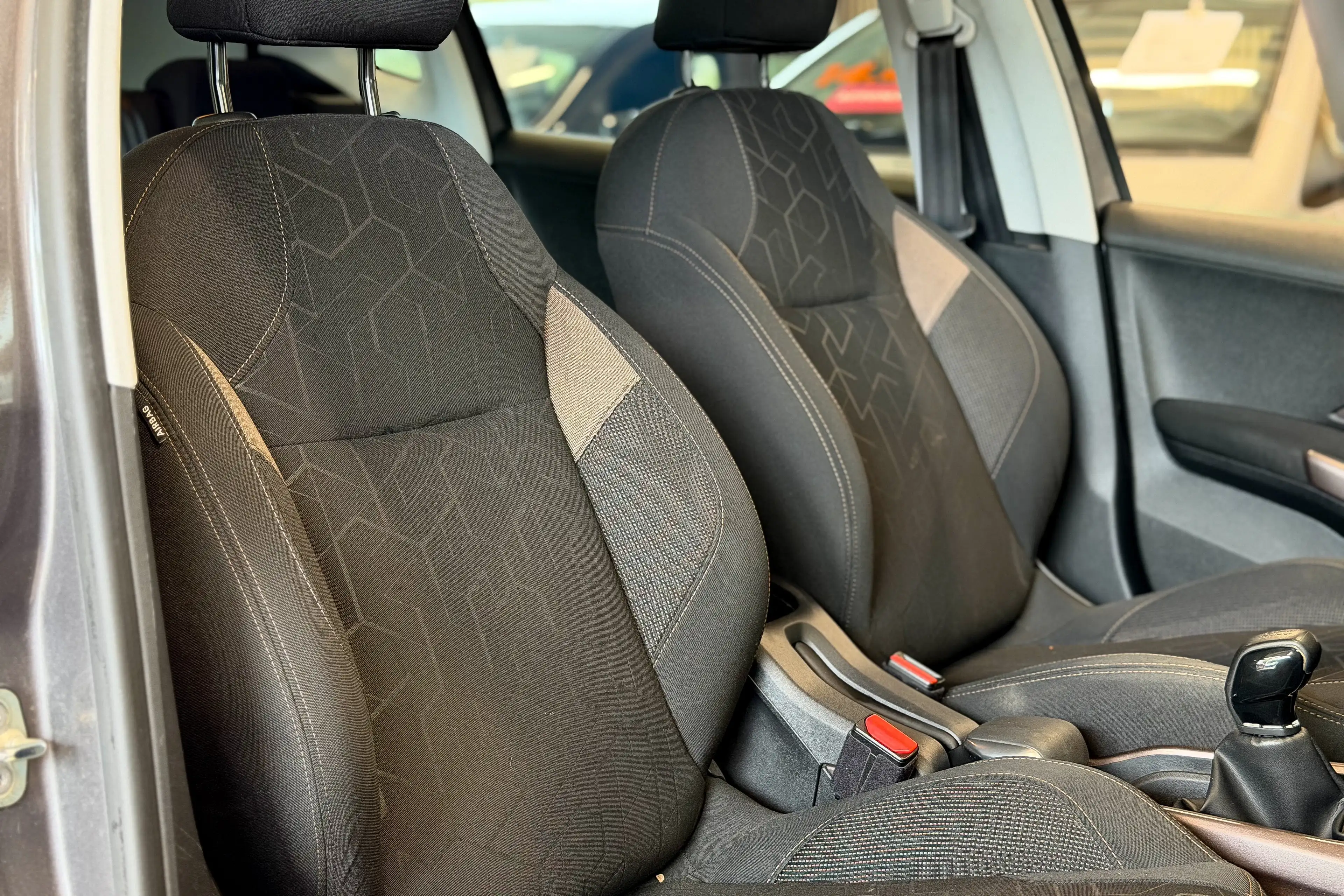 Peugeot 2008 1.4 HDi | Navigation (gps) • Climatisation • Att. remorque | Carnet complet Peugeot | Garantie 1 an — photo 10