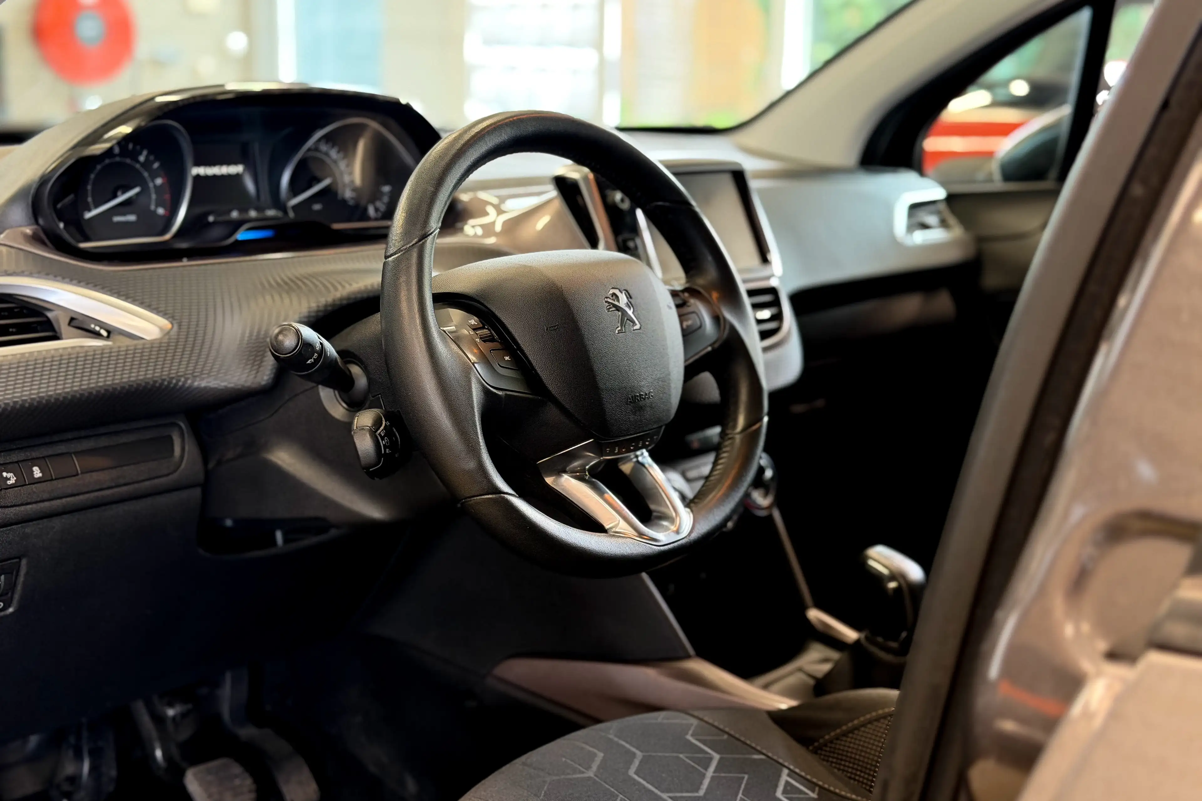 Peugeot 2008 1.4 HDi | Navigation (gps) • Climatisation • Att. remorque | Carnet complet Peugeot | Garantie 1 an — photo 14