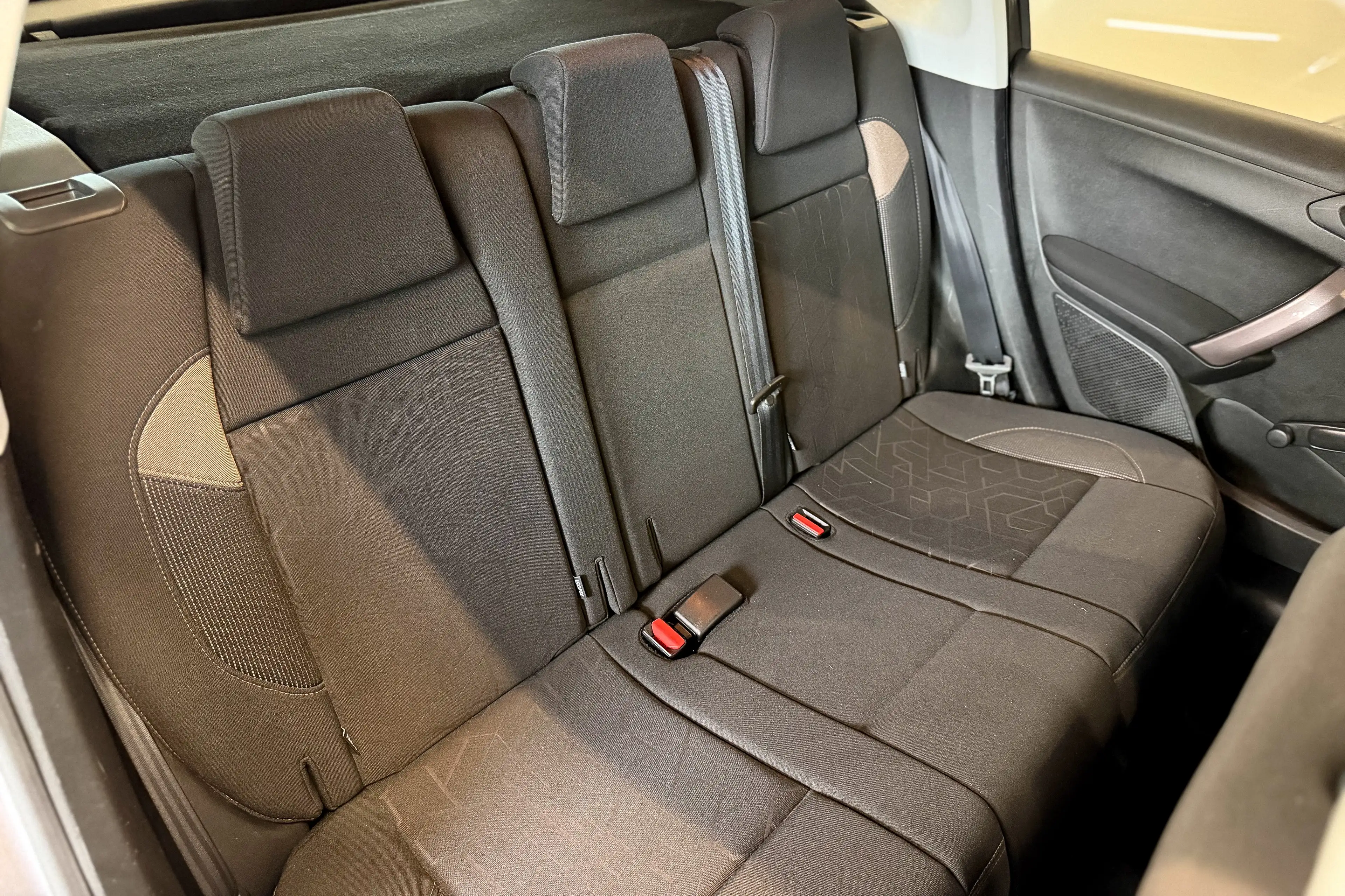 Peugeot 2008 1.4 HDi | Navigation (gps) • Climatisation • Att. remorque | Carnet complet Peugeot | Garantie 1 an — photo 11