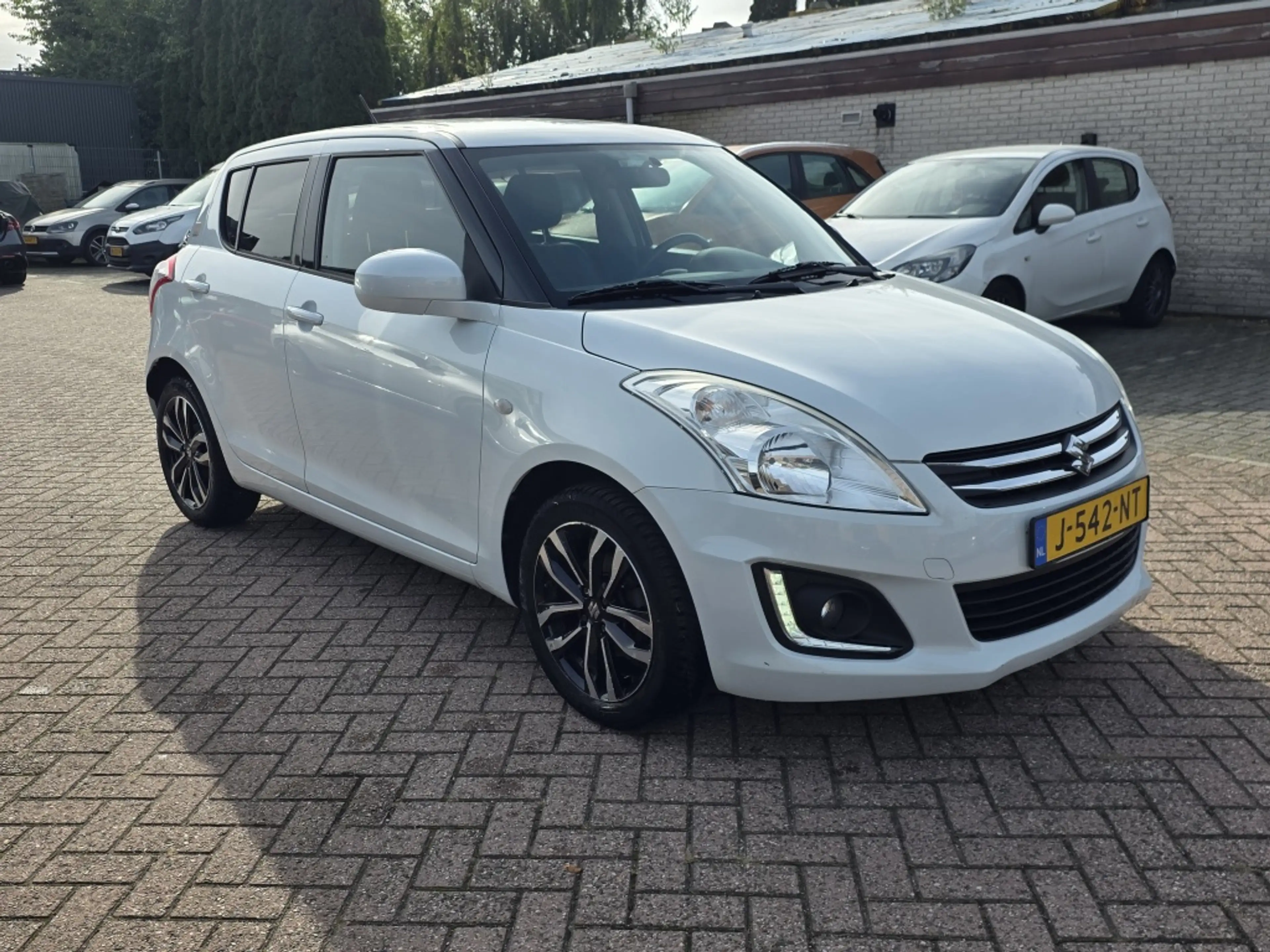 Suzuki Swift 1.2 Bns Ed. EASSS, navi, aur camera, airco, stoelv — photo 3