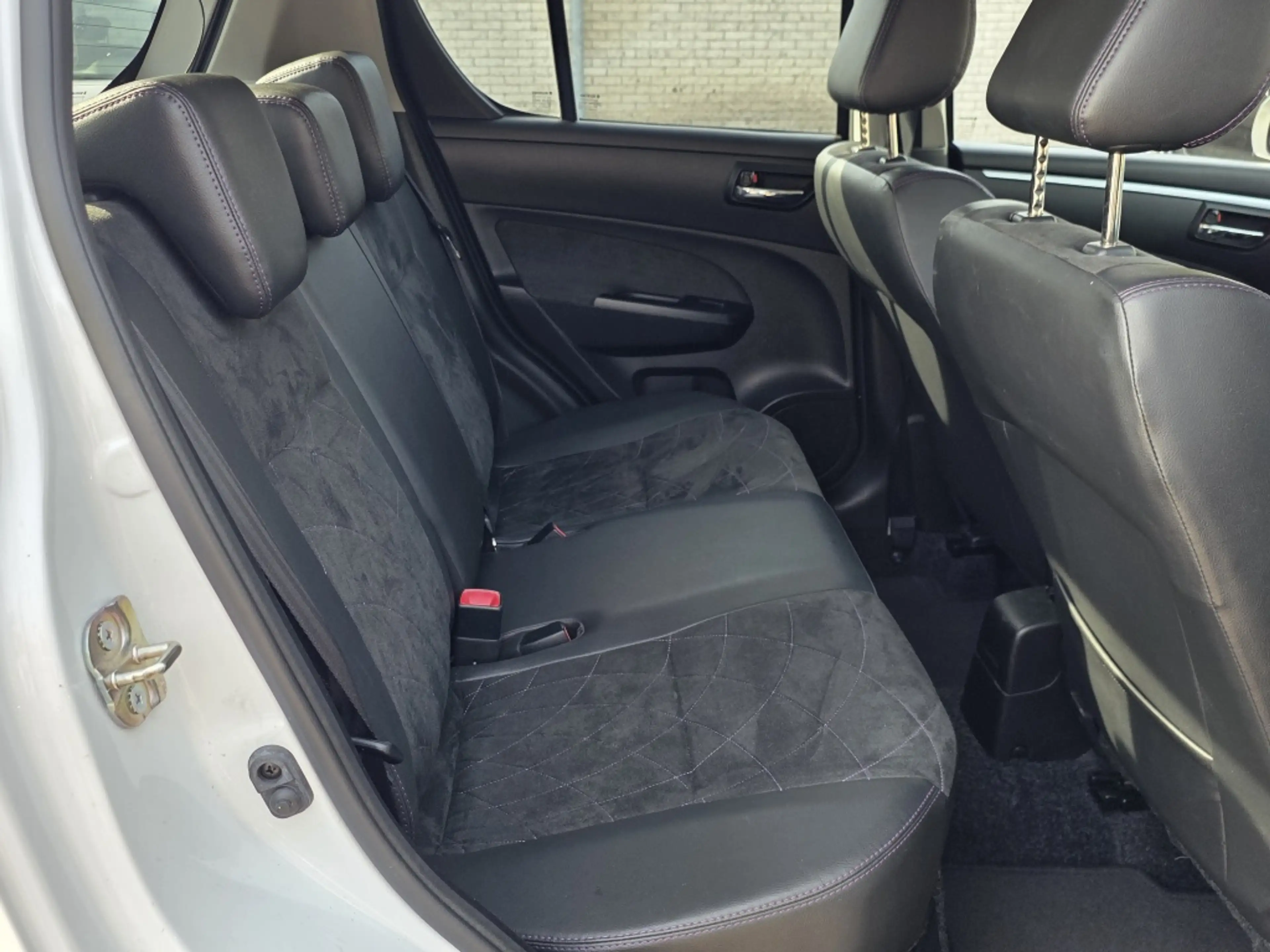 Suzuki Swift 1.2 Bns Ed. EASSS, navi, aur camera, airco, stoelv — photo 17