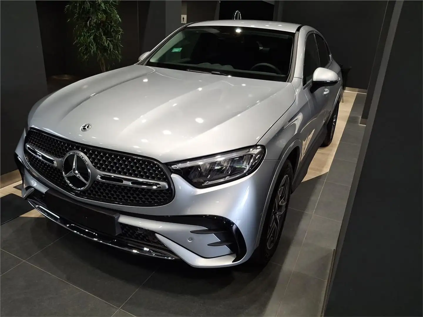Mercedes-Benz GLC 300 de 4MATIC - 1