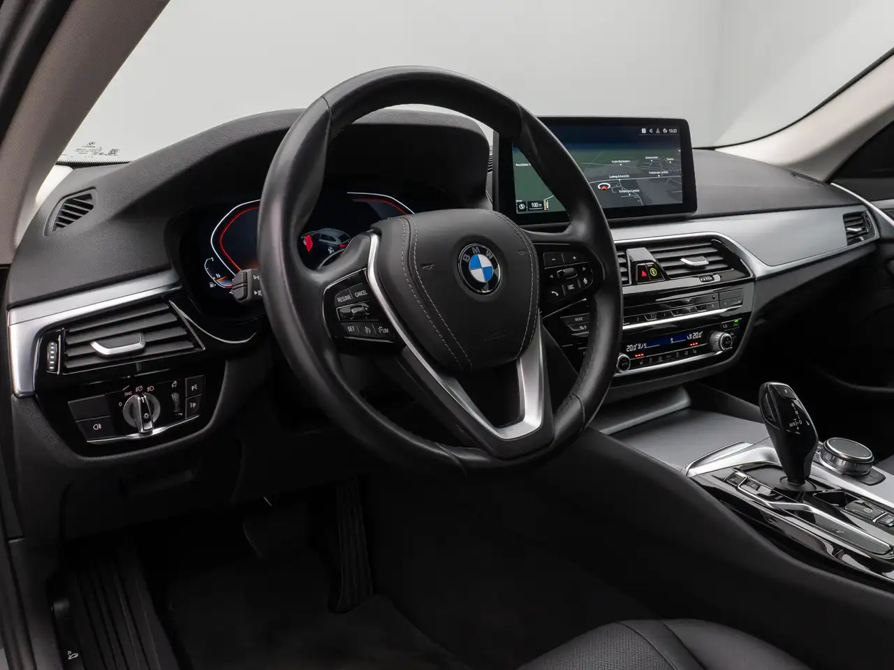 BMW 520 DAB WLAN Cock Leder Sitzhzg LED Alarm PDC, миниатюра 21
