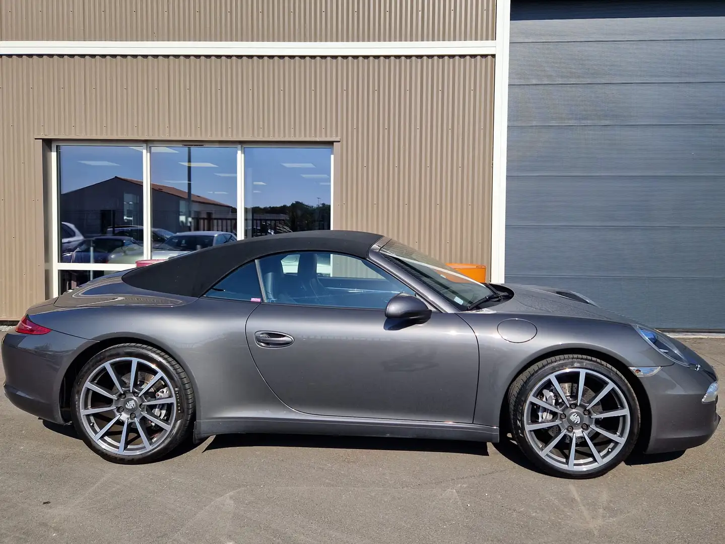 Porsche 911 911 Carrera Cabriolet 3.4i 350 PDK Grijs - 1