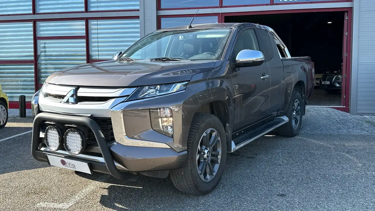 Mitsubishi L200