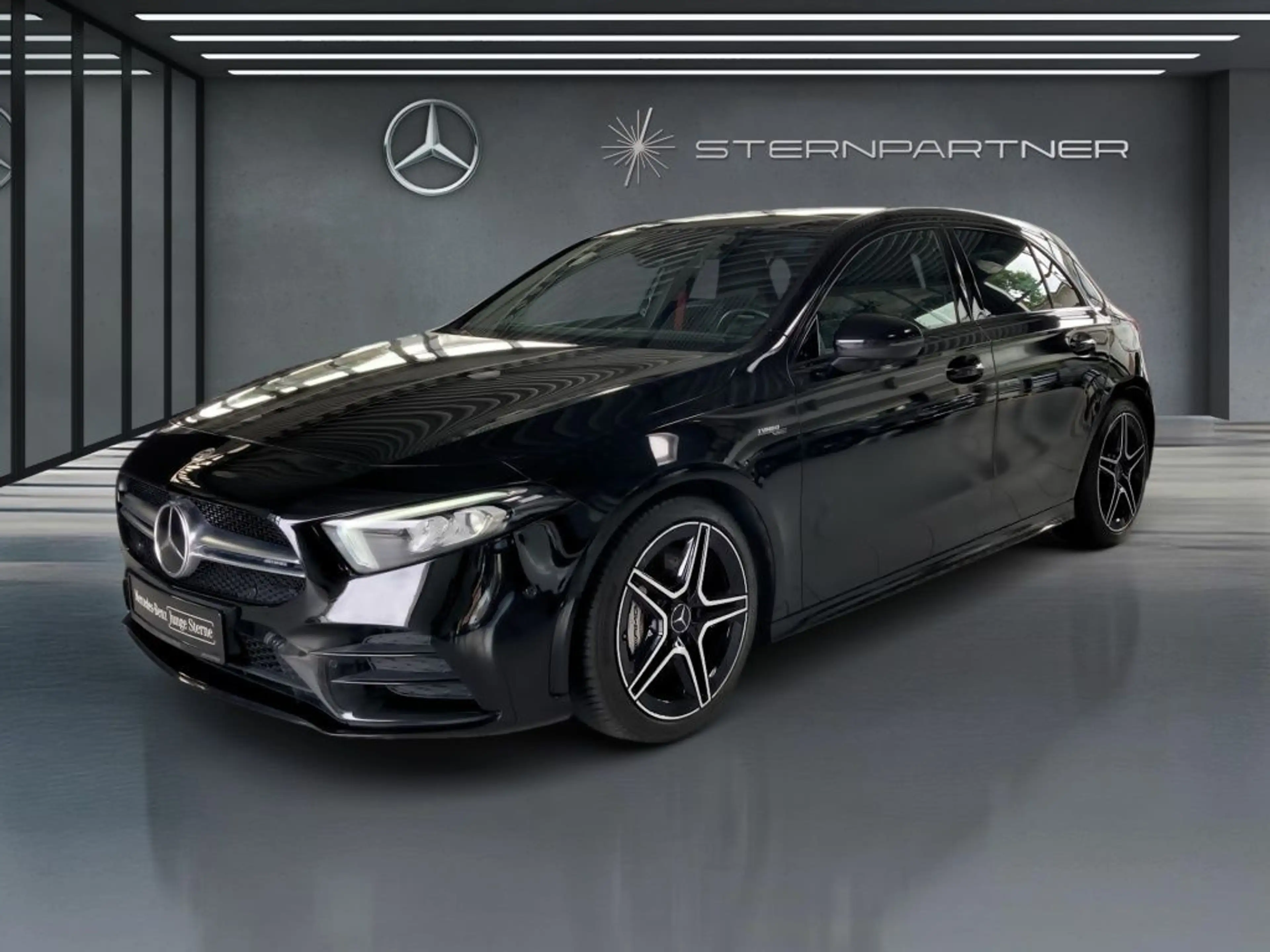 Mercedes-Benz A 35 AMG AMG A 35 4M AMG+MBUX+Night+Ambiente+CarPlay+PANO