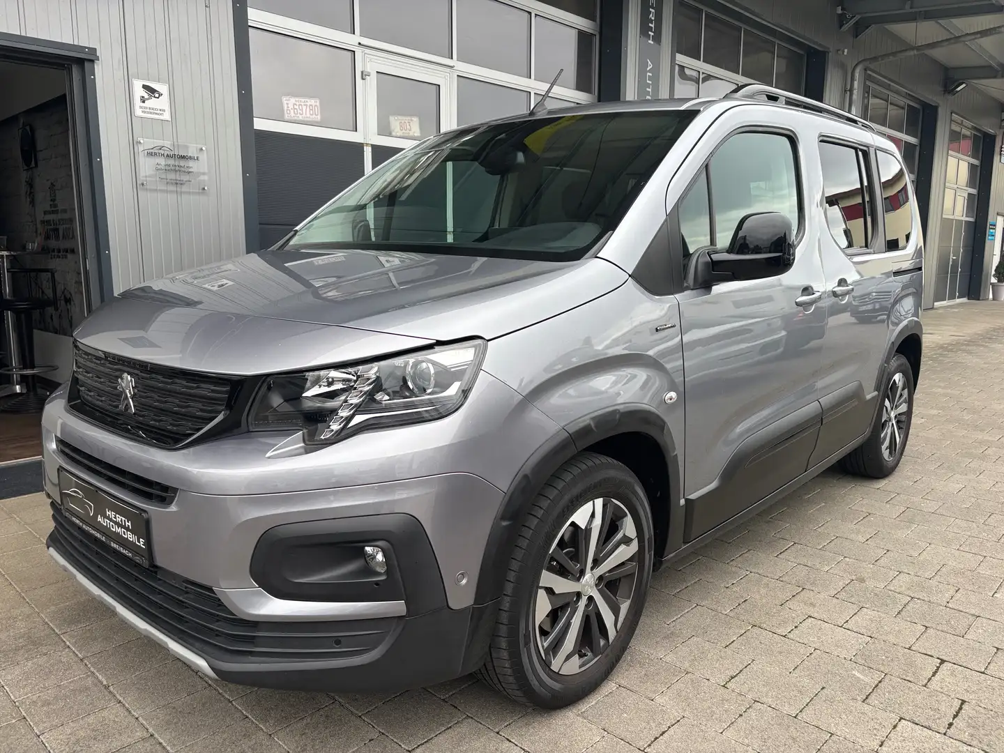 Peugeot Rifter BlueHDI GT-Line 131PS inkl.1J Garantie Grijs - 2
