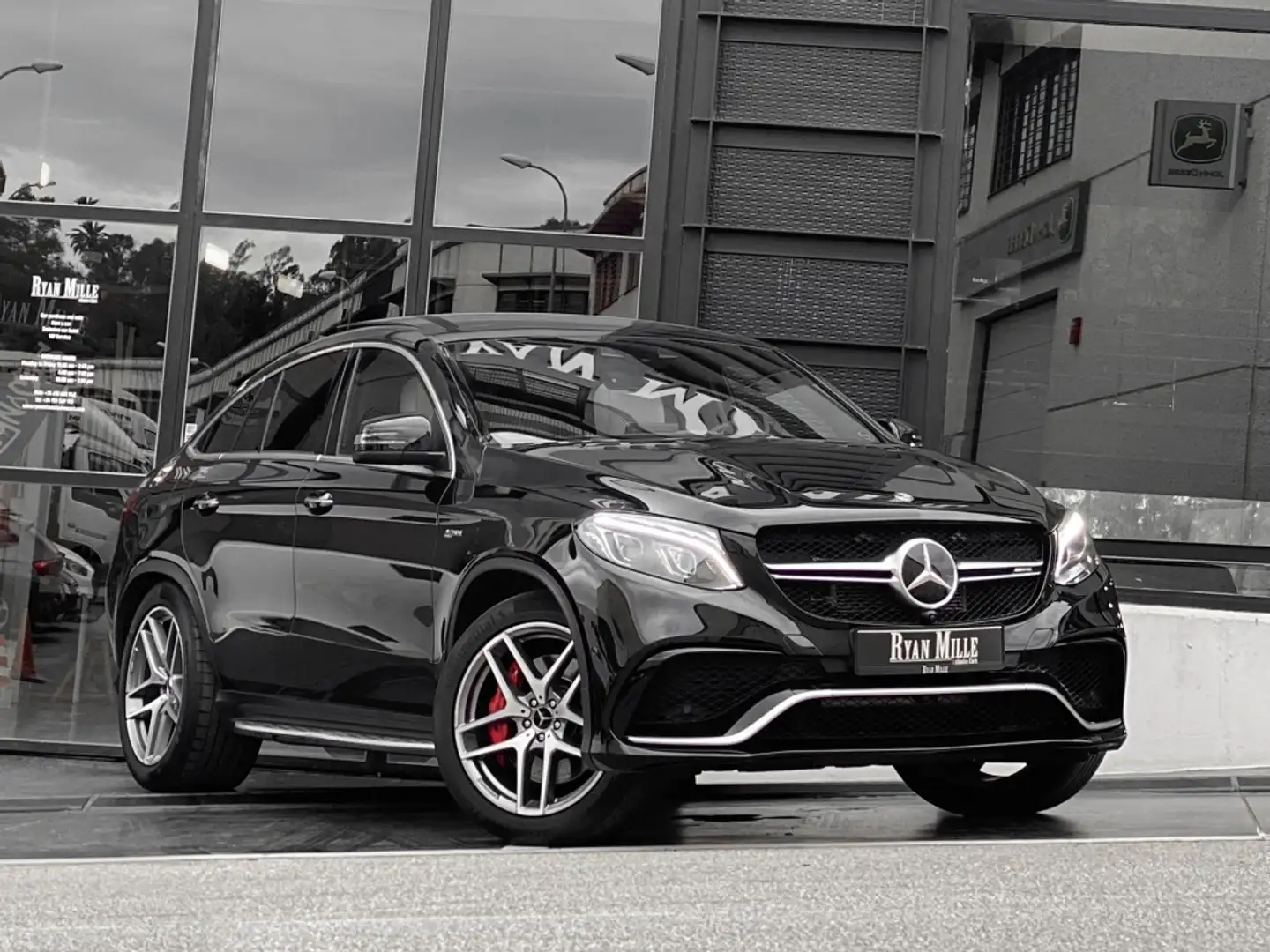 Mercedes-Benz GLE 63 AMG Coupé S 4Matic Aut. Schwarz - 1