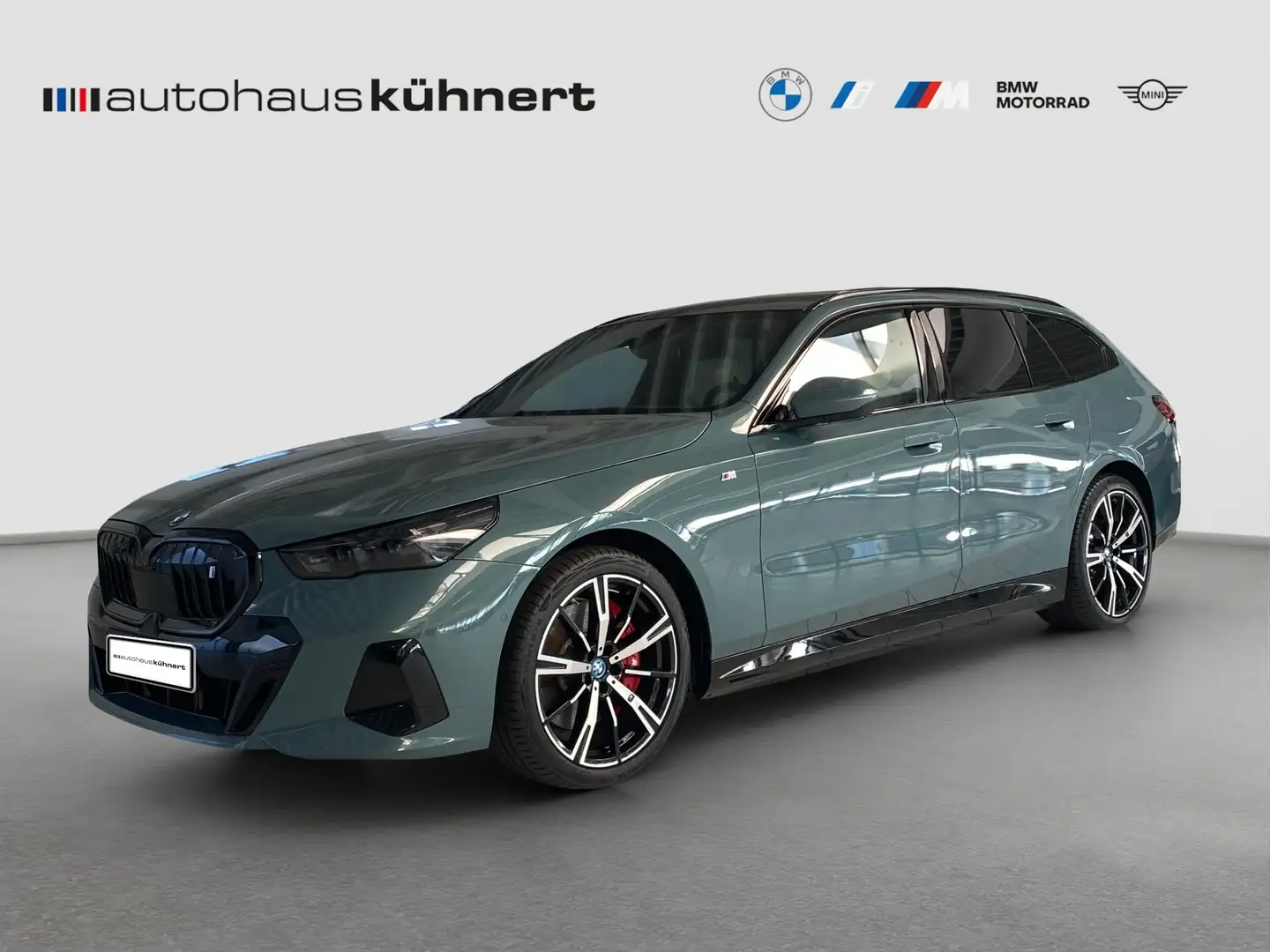 BMW i5 eDrive40 ///M-Sport PRO PanoSD AHK ParkAss Grün - 1