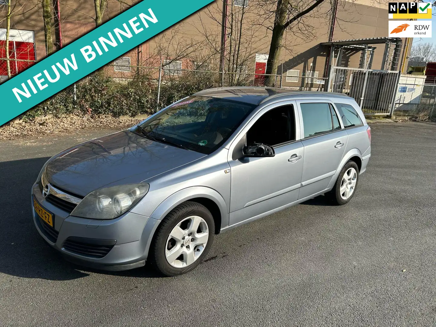 Opel Astra Wagon 1.6 Edition LEUKE AUTO RIJDT EN SCHAKELT GOE Grijs - 1