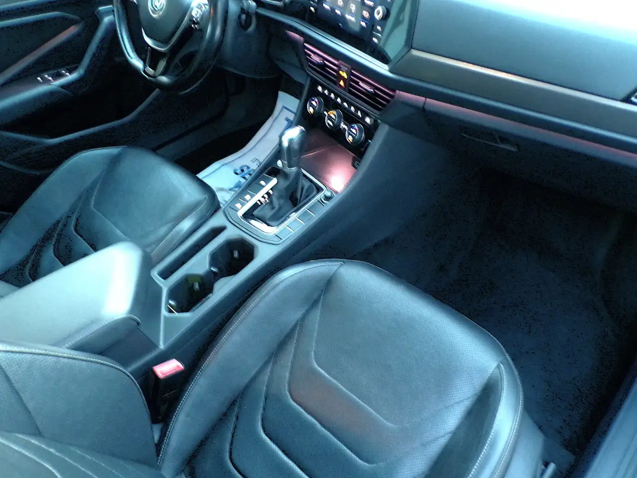 Volkswagen Jetta снимка Volkswagen Jetta