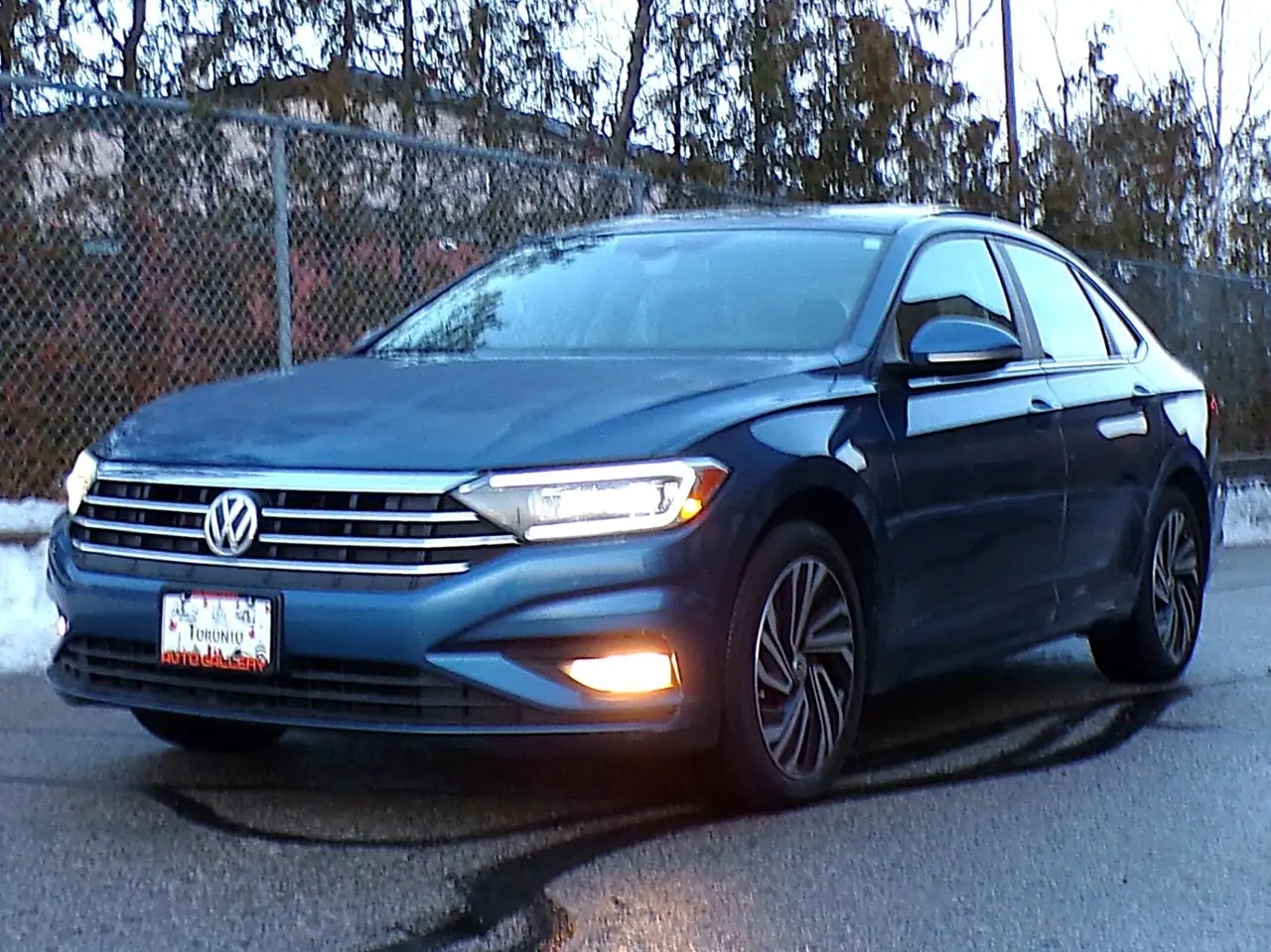 Volkswagen Jetta снимка Volkswagen Jetta