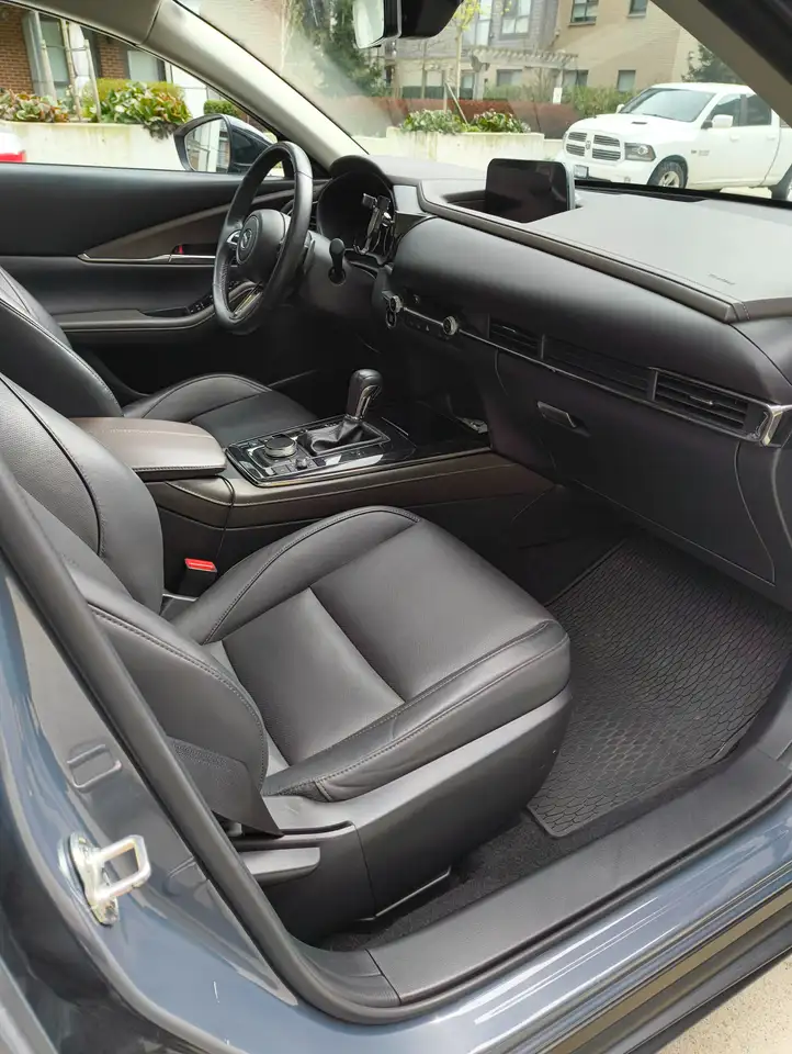 Mazda CX-30 снимка Mazda CX-30