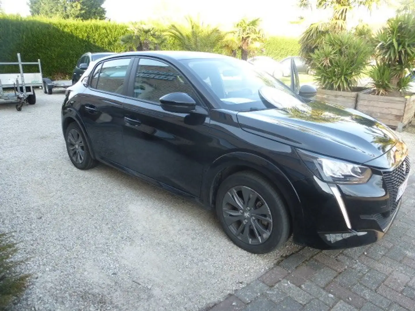 Peugeot e-208 208 Elektromotor 136 Active Pack Zwart - 2