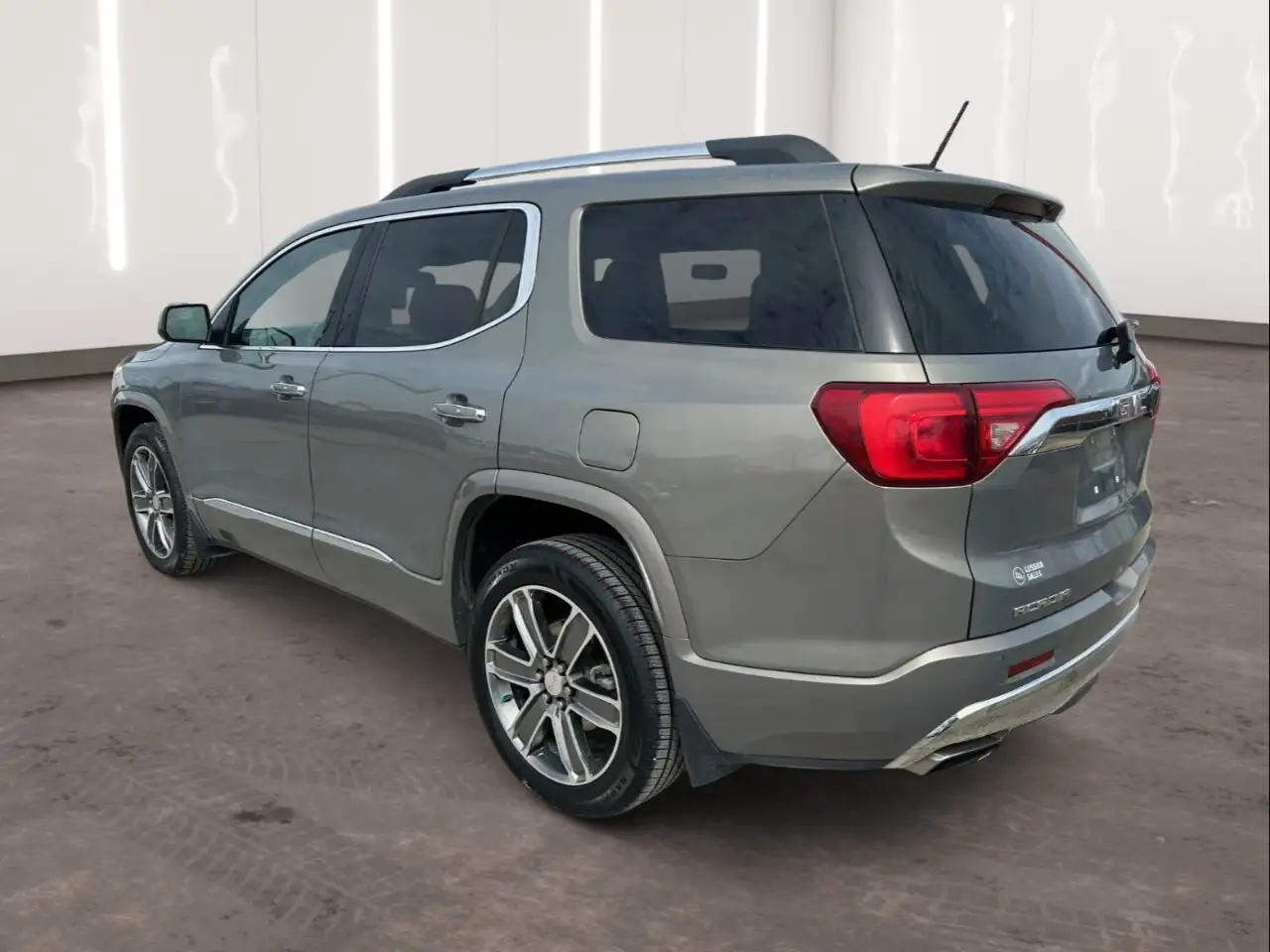 GMC Acadia снимка GMC Acadia