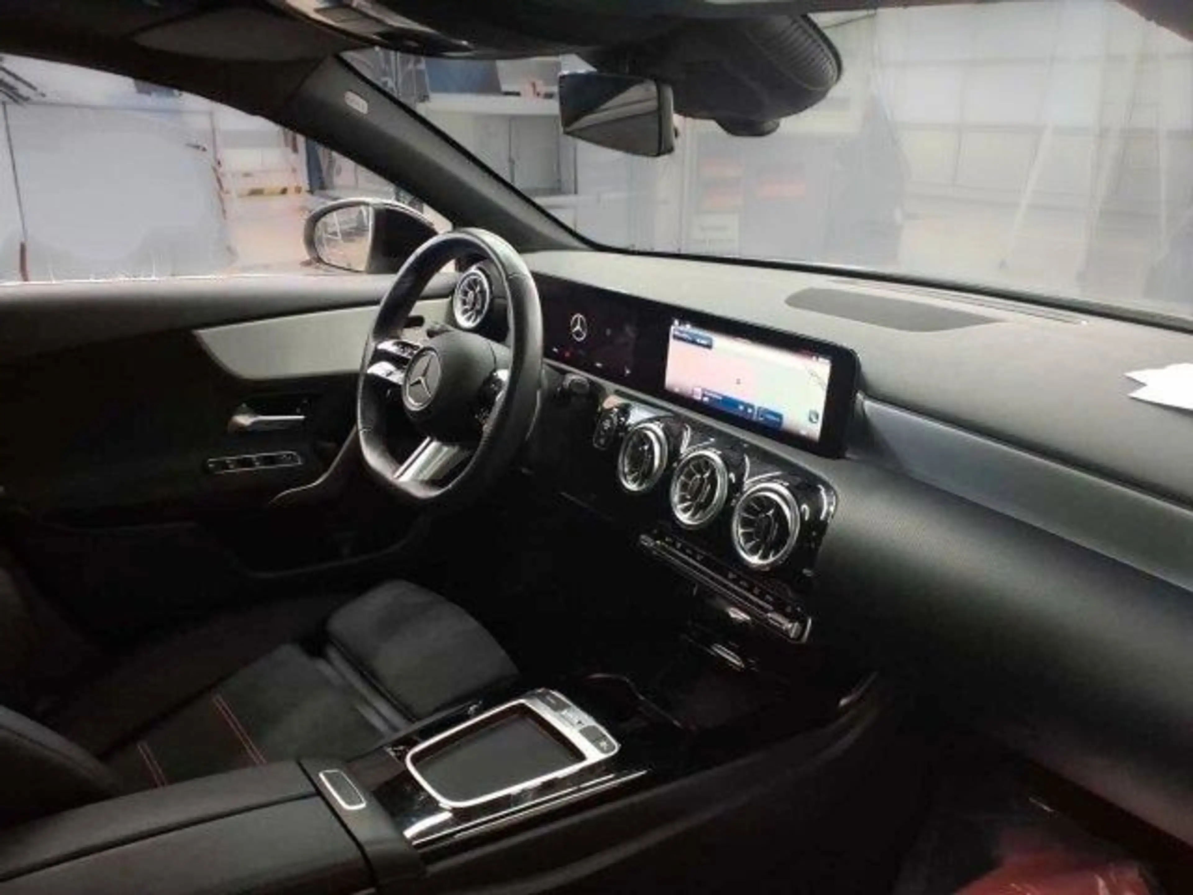 Mercedes-Benz A 200 d Limo AMG Line WIDE*PANO*LED*FACELIFT*KAM — photo 5