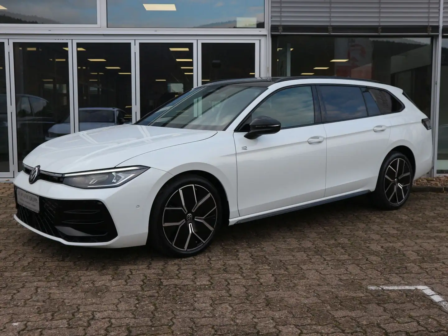 Volkswagen Passat R-Line 2.0 TDI DSG AHK SIGNATURE HUD DCC Weiß - 2