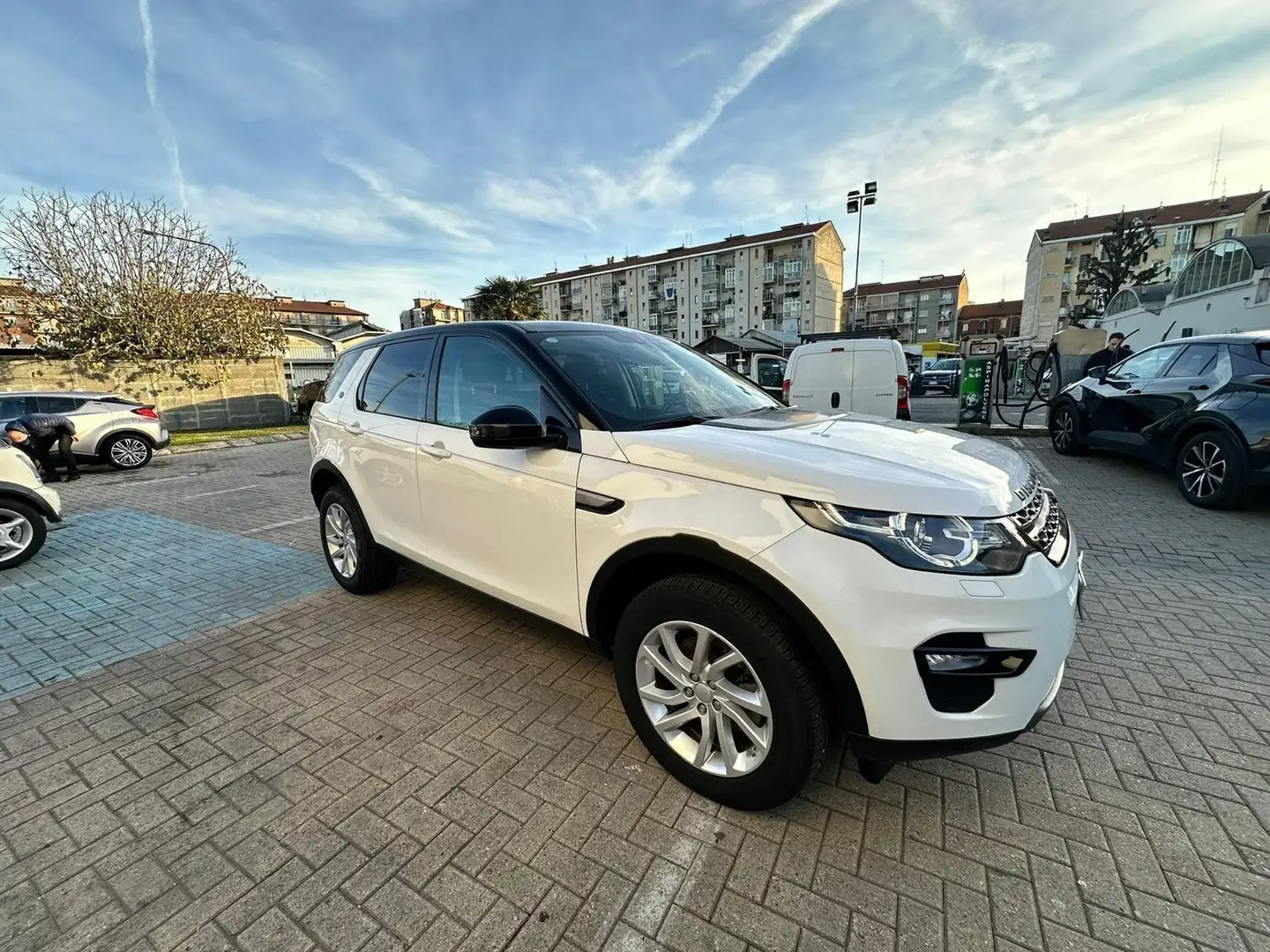 Land Rover Discovery Sport 2.0 td4 my19 150cv - 1