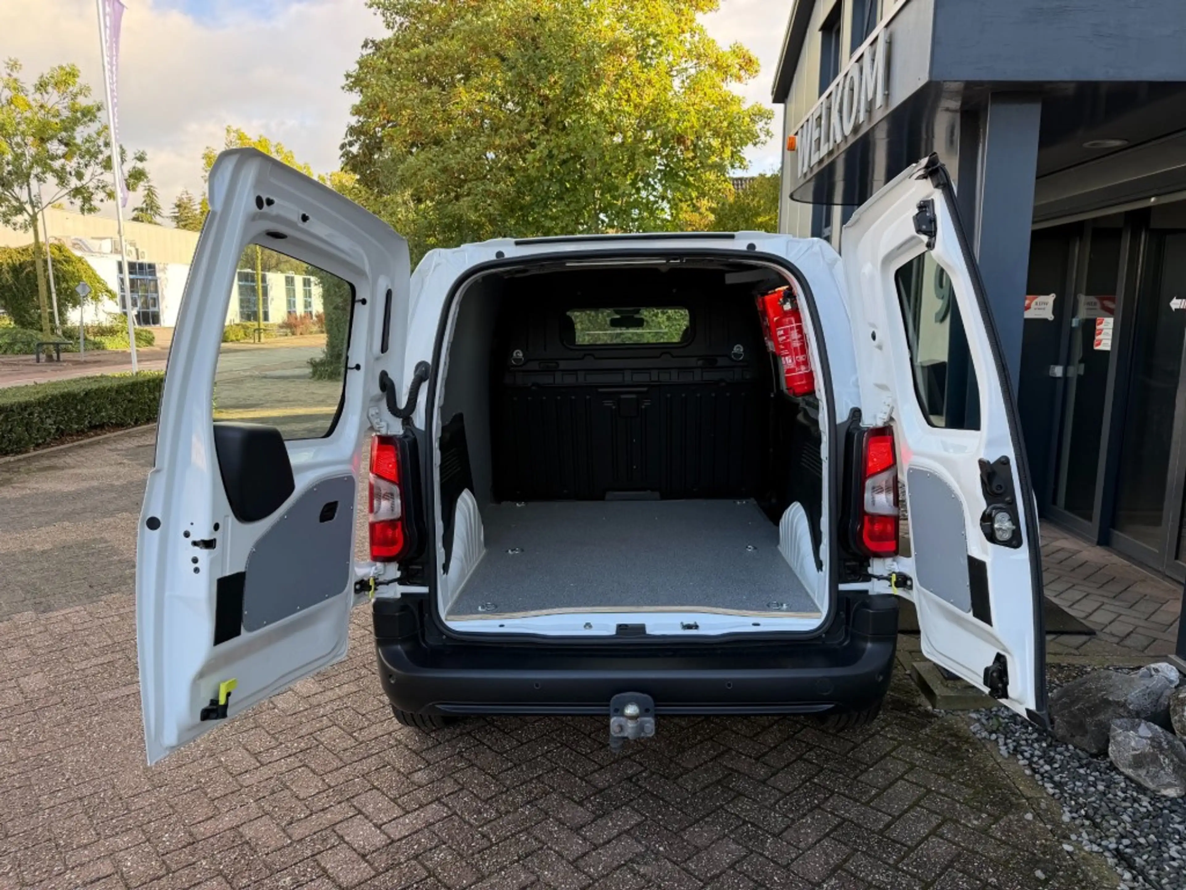 Peugeot Partner 1.5 BlueHDi 102PK Navi, Cruisecntrl, Schuifdeur, P — photo 5
