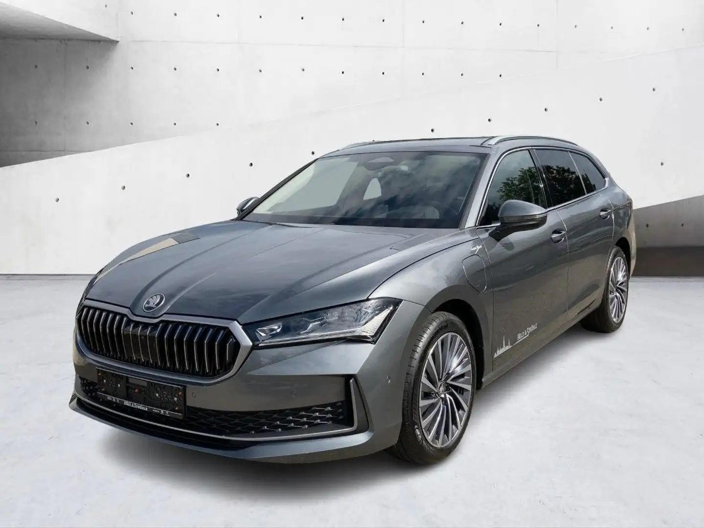 Skoda Superb Combi L&K 1.5 TSI iV AHK HuD MATRIX NAVI Grau - 2