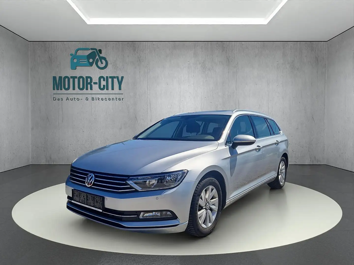 Volkswagen Passat Variant Comfortline 1,4 TSI ** Panoramadach** Silber - 1