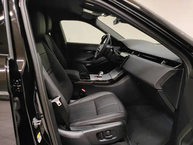 Land Rover Range Rover Evoque view 3