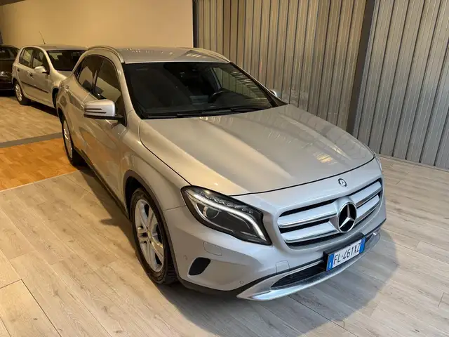 Mercedes-Benz GLA 220 d Premium 4matic auto Euro 6