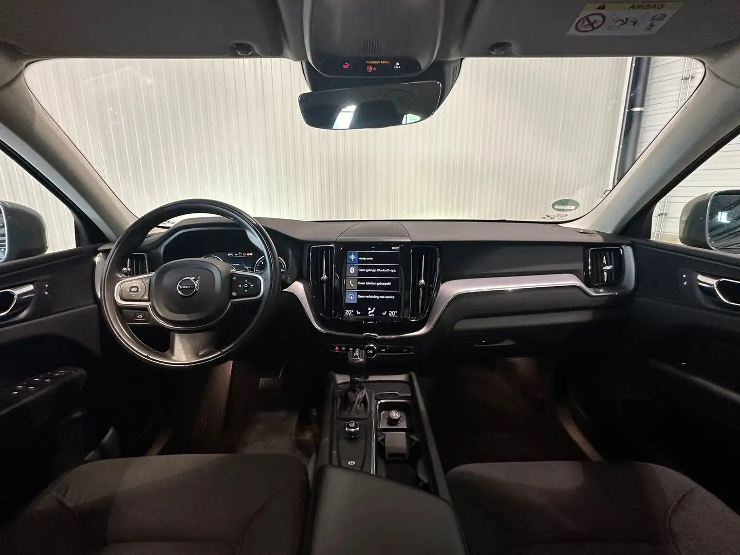 Volvo XC60 D4 Aut. Parkeercamera Stoelverwawrming ACC 190pk Grau - 2
