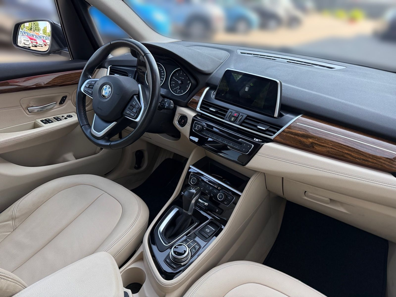 BMW 218 i Luxury Line LED Navi Sitzheizung Leder PDC — photo 14
