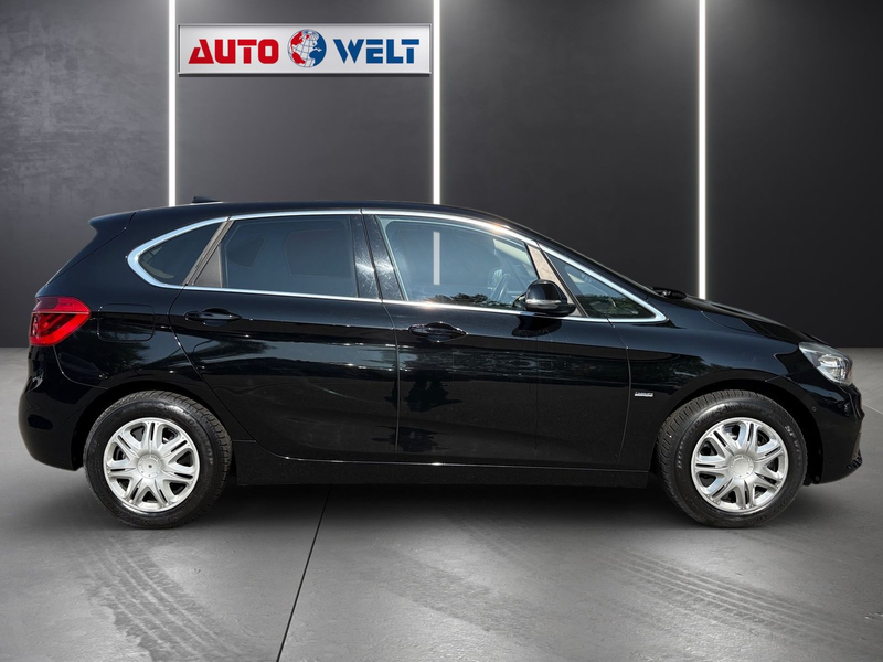 BMW 218 i Luxury Line LED Navi Sitzheizung Leder PDC — photo 3
