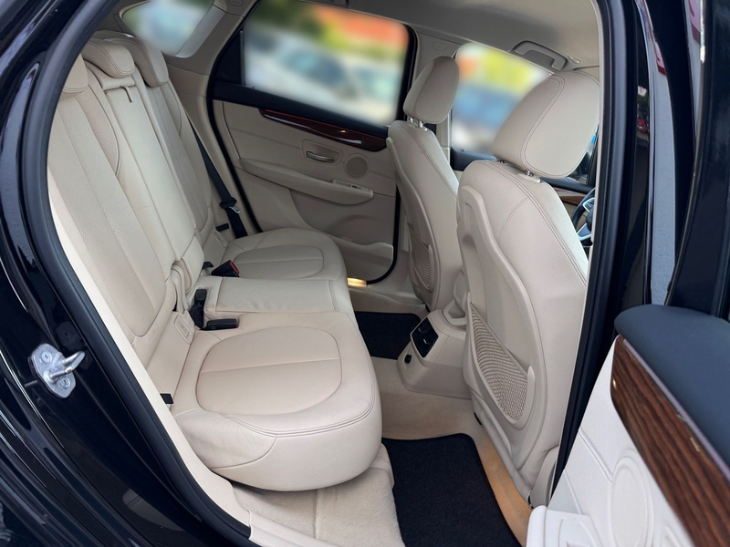 BMW 218 i Luxury Line LED Navi Sitzheizung Leder PDC — photo 13